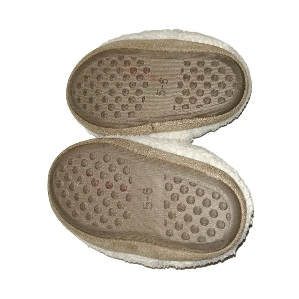 LUCKY BRAND Baby Sherpa Slippers Size 5-6